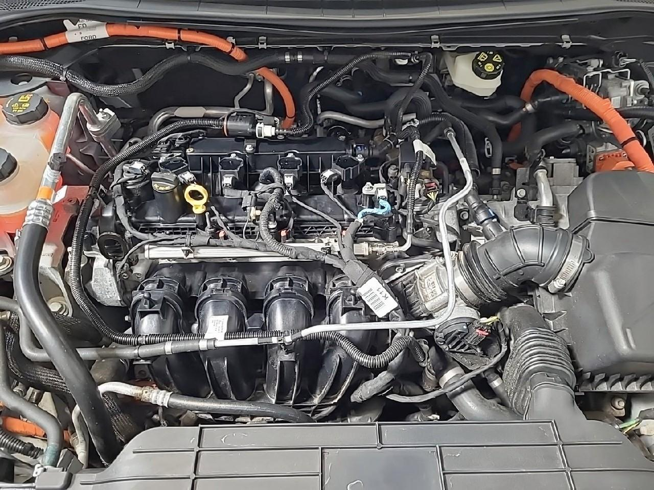 Ford Kuga 2.5 duratec 190 ch phev powershift st-line — photo 15