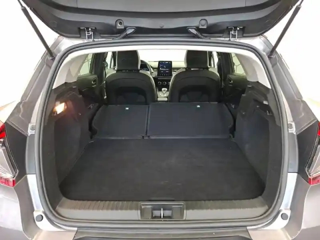 Renault Captur e-tech plug-in 160 — photo 17