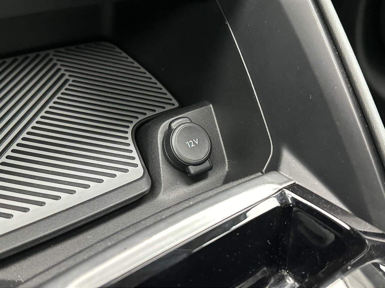 Citroën C4 bluehdi 130 s&s eat8 feel pack — photo 29