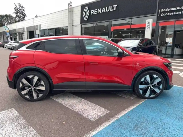 Renault Megane e-tech ev60 220 ch super charge — photo 28