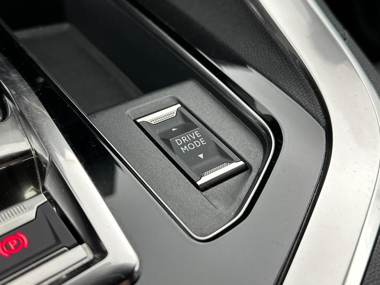 Peugeot 3008 puretech 130ch s&s eat8 gt — photo 32