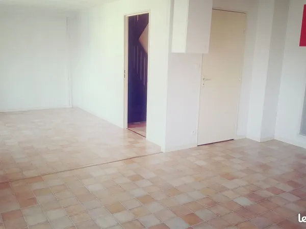 À louer - Appartement F4 T4 de 87 m² - Patay (45310)
