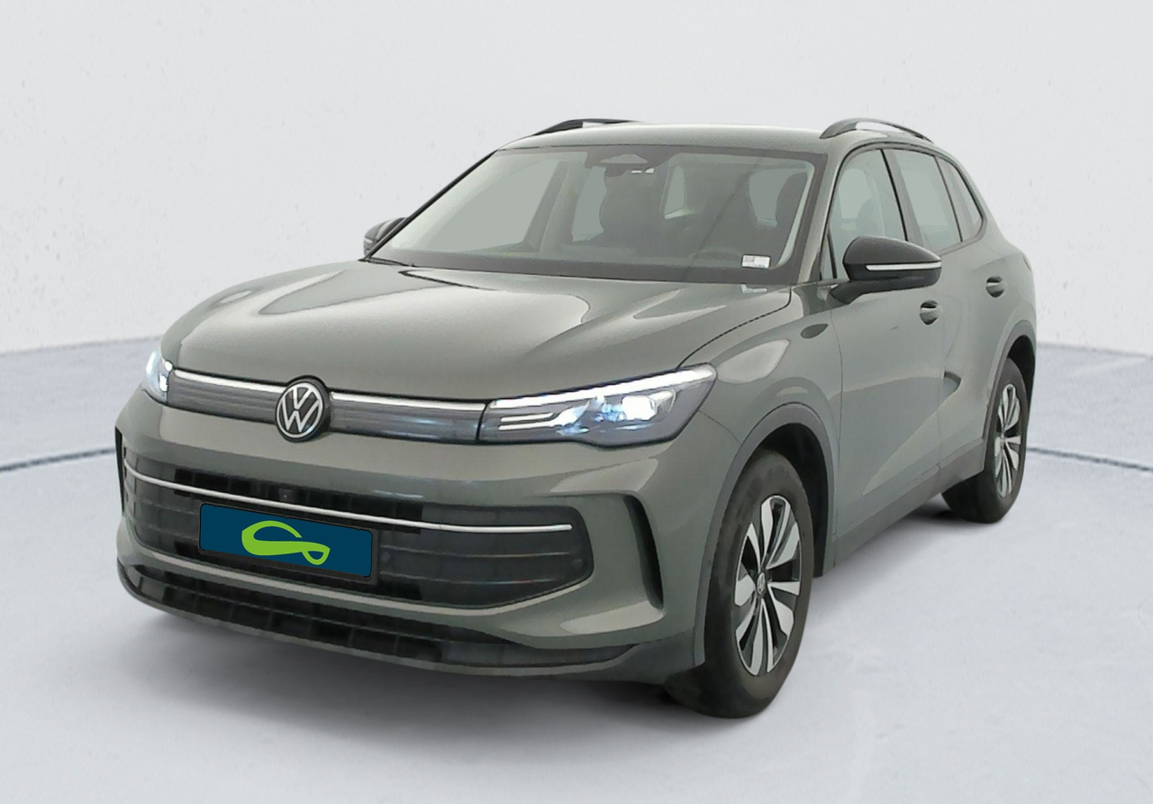 Volkswagen Tiguan — photo 1
