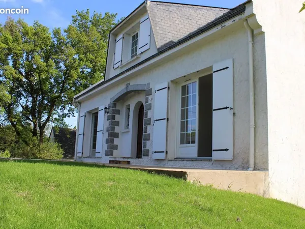 Collocation dans une grande maison avec un bel extérieur