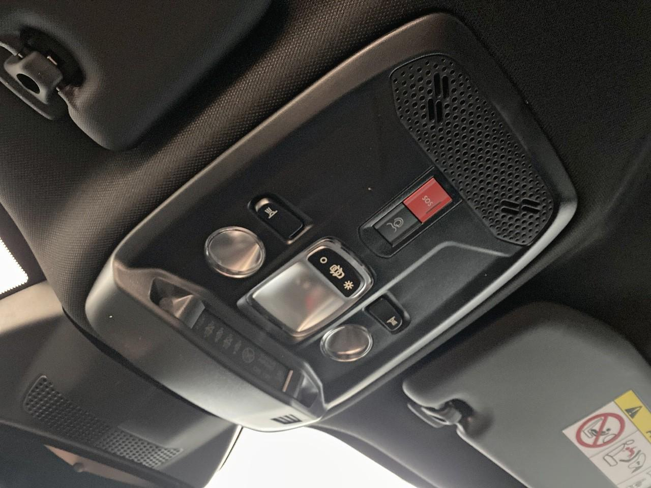 Peugeot 2008 hybrid 145 ch e-dcs6 allure — photo 20