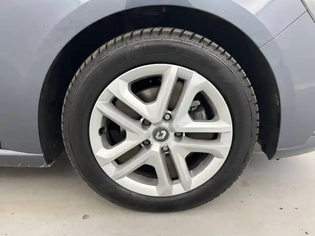 Renault Megane mégane iv berline blue dci 115 — photo 30