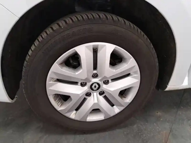 Renault Kangoo blue dci 115 edc — photo 17