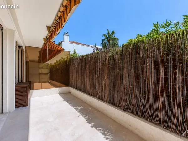 Cannes Palm Beach - appartement à quelques mètres des plages