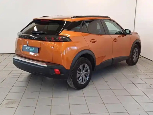 Peugeot 2008 e- 136ch style — photo 4