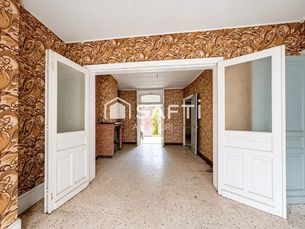 Maison à rénover entièrement - fort potentiel