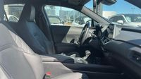 Lexus Ux 250h F SPORT Design 2WD — photo 13