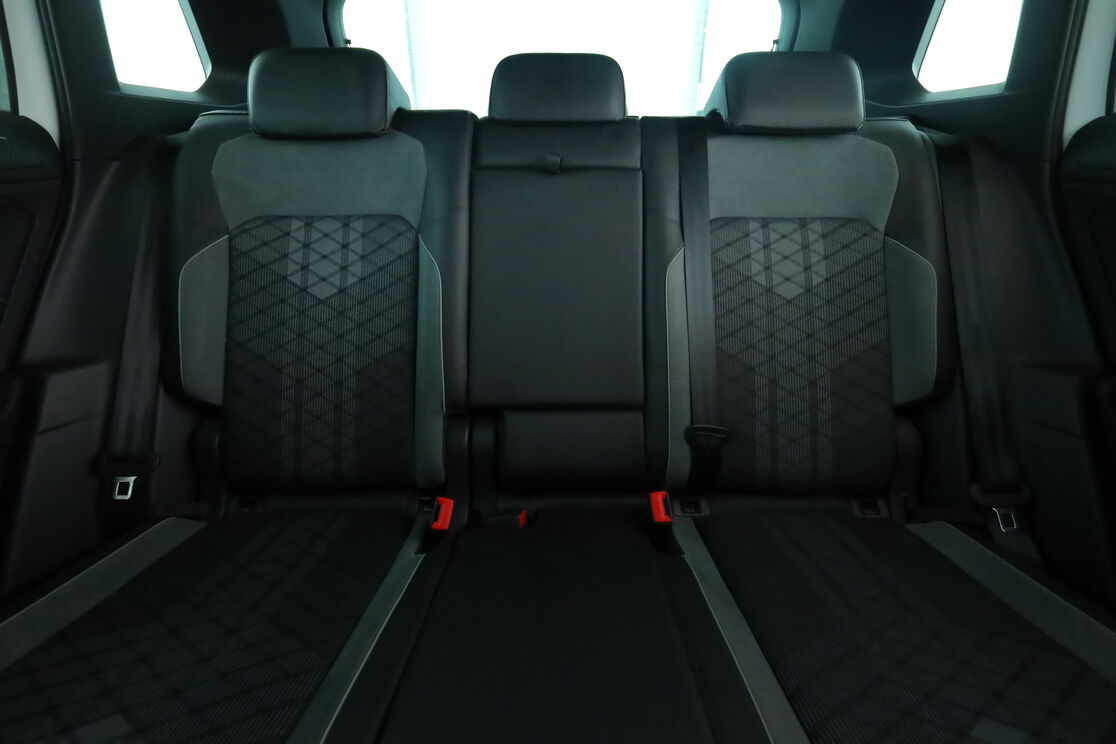 Volkswagen Tiguan 1.4 eHybrid R-Line DSG6 — photo 14
