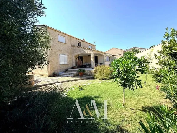 Villa 6 pièces 162 m²