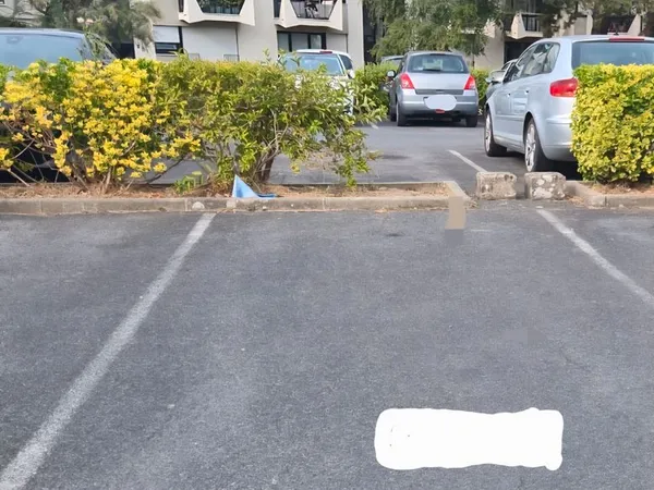 Place de parking à louer les hauts de chennevières 94