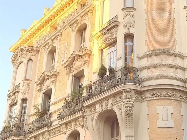 Nice Carré d'Or, appartement bourgeois de 120 m² rénové dans un