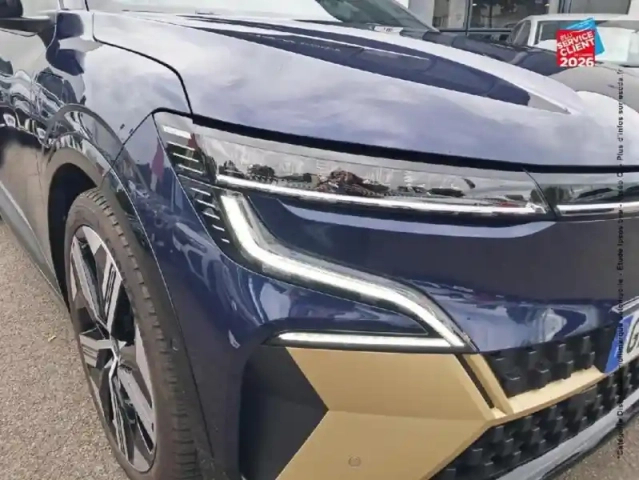 Renault Megane e-tech electric ev60 220ch iconic super charge -c — photo 13