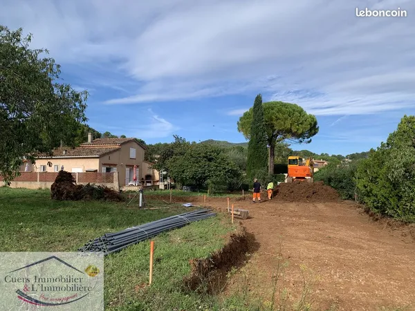 Terrain 719 m² Cuers