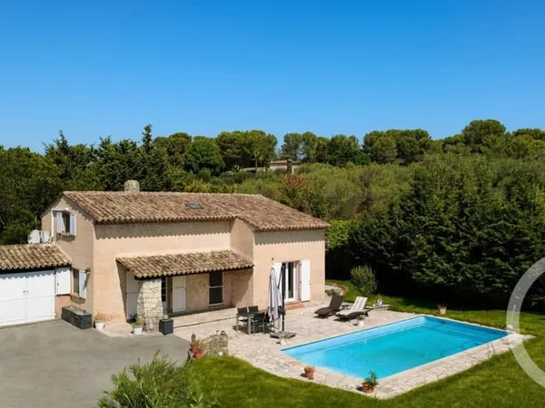 Maison 5 pièces 142 m²