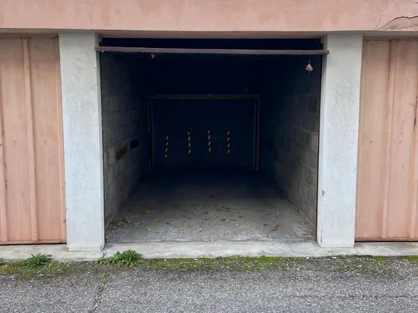 Garage à vendre