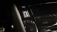 Peugeot 2008 1.2 PureTech 130ch S&S GT EAT8 — photo 30