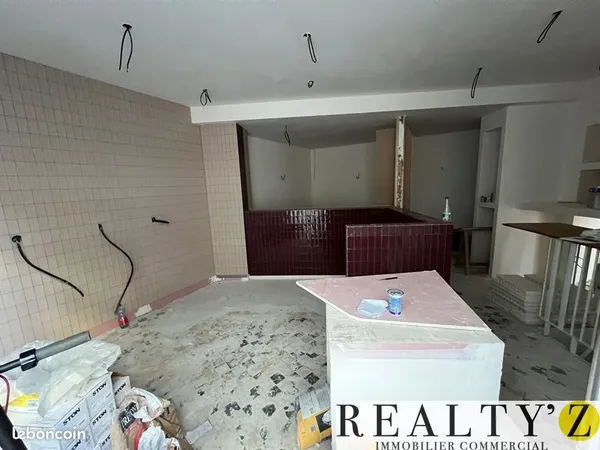 Local commercial 65 m²