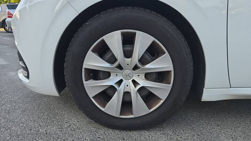 Peugeot 208 1.2 PureTech 68 - Like – 2018 – 128156 km – Essence – Boîte Manuelle — photo 25