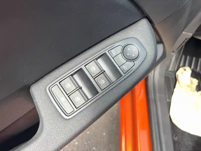 Renault Clio eco-g 100 ch gsr2 — photo 14