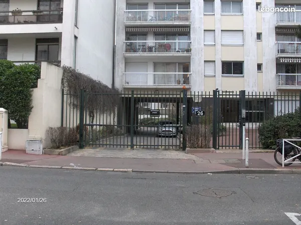 Stationnement Location Montrouge  12m² 94€