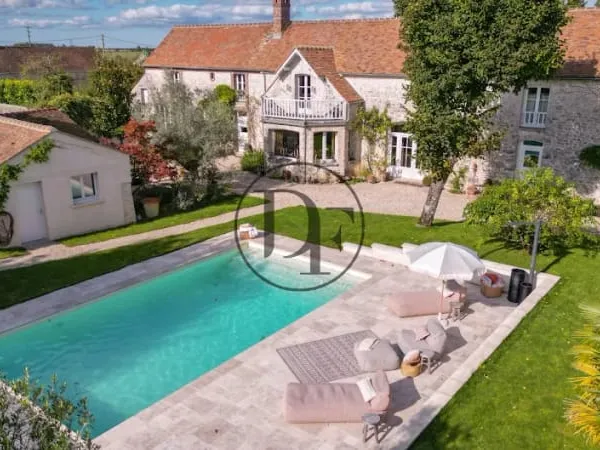Maison 6 pièces 255 m²