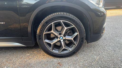 BMW X1 sDrive 18i 140 DKG7 - Xline – 2018 – 85990 km – Essence – Boîte Automatique — photo 17