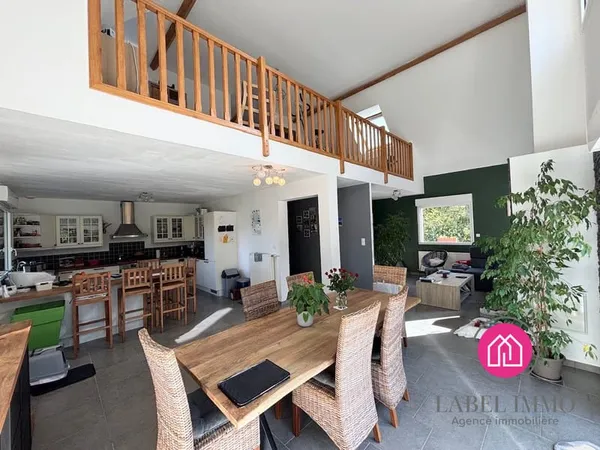 Maison individuelle en semi plain pied