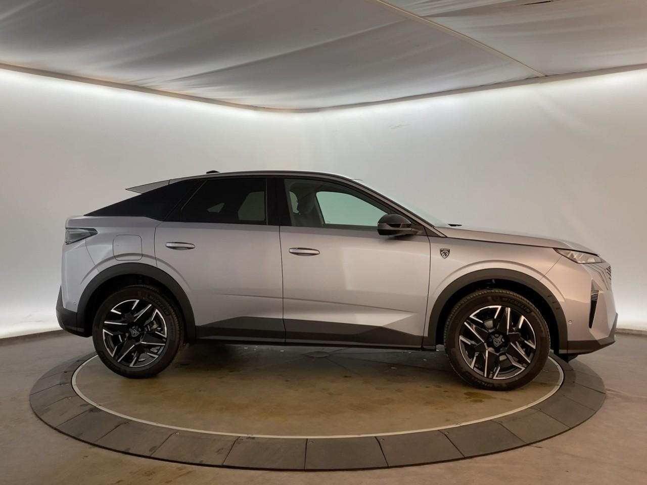 Peugeot 3008 hybrid 145 e-dcs6 gt — photo 4