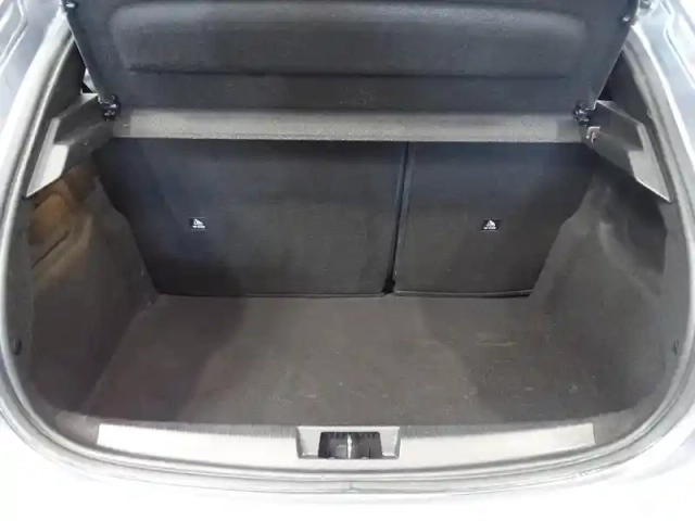 Peugeot 208 1.2 puretech 75ch s&amp;s like — photo 8