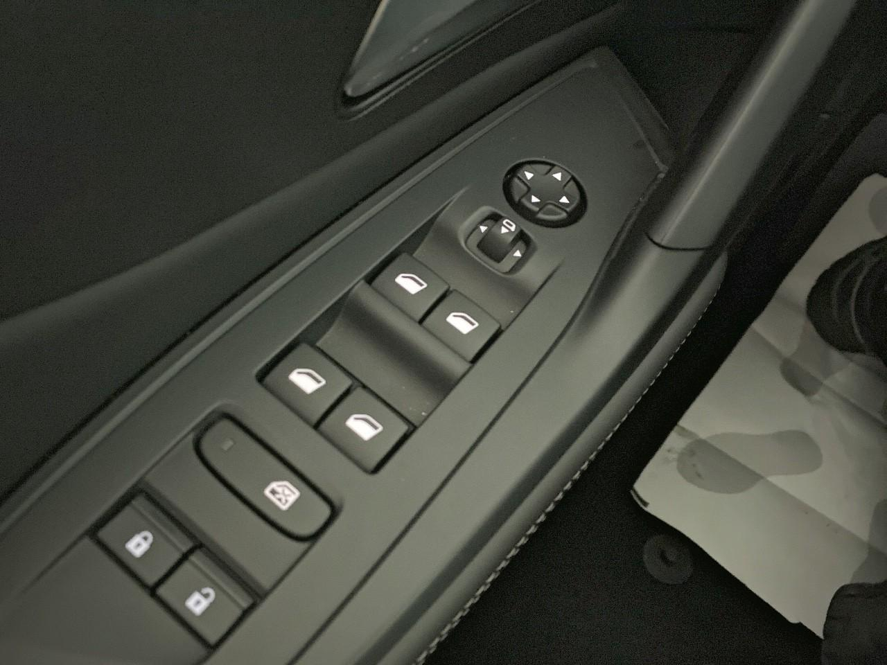 Peugeot 308 sw hybrid 145 e-dcs6 allure — photo 20