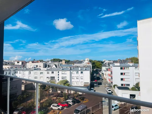 Appartement traversant de 61,08m2 trés ensoleillé, calme et central