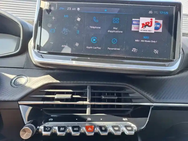 Peugeot 2008 electrique 54 kwh 156 ch — photo 31