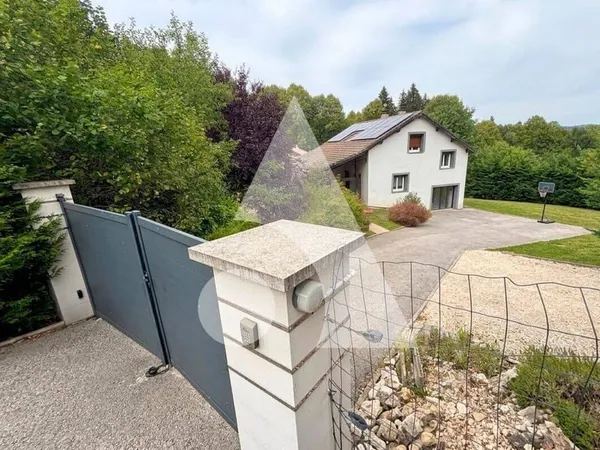 Maison 5 pièces 130 m²