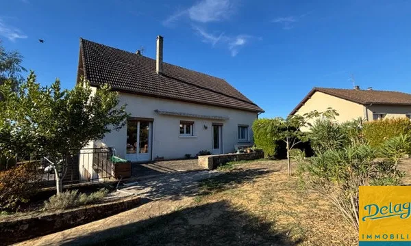 Maison spacieuse à proximité du CHU avec garage, terrasse, b
