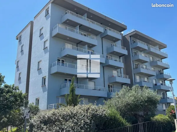 Studio 1 pièce 20 m²