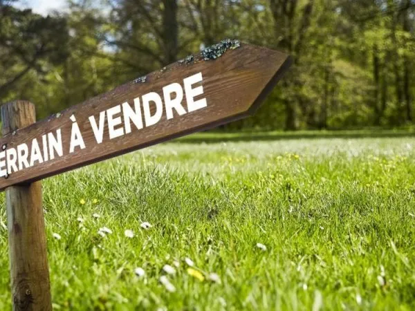 Terrain 305 m²