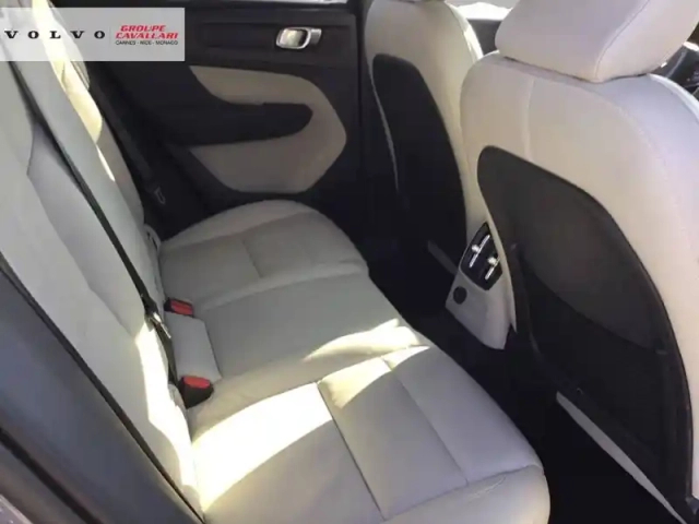 Volvo Xc40 t5 recharge 180+82 ch dct7 — photo 14