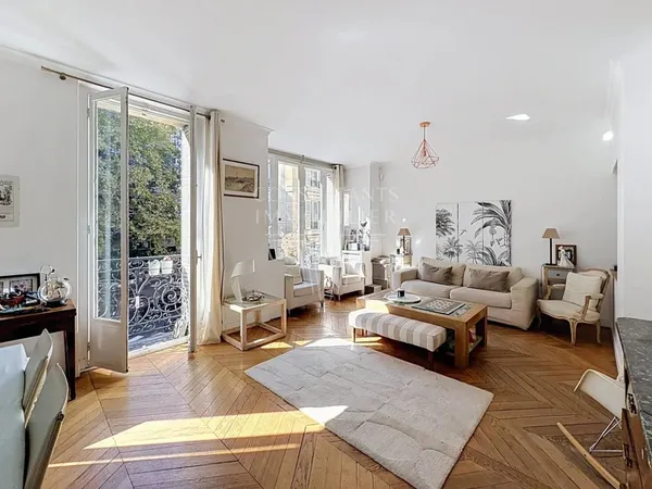 Vends t5 - 92.28 m² - Paris 16ème