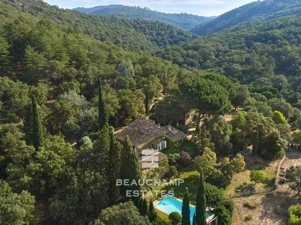 Maison de luxe 12 pièces 542 m²