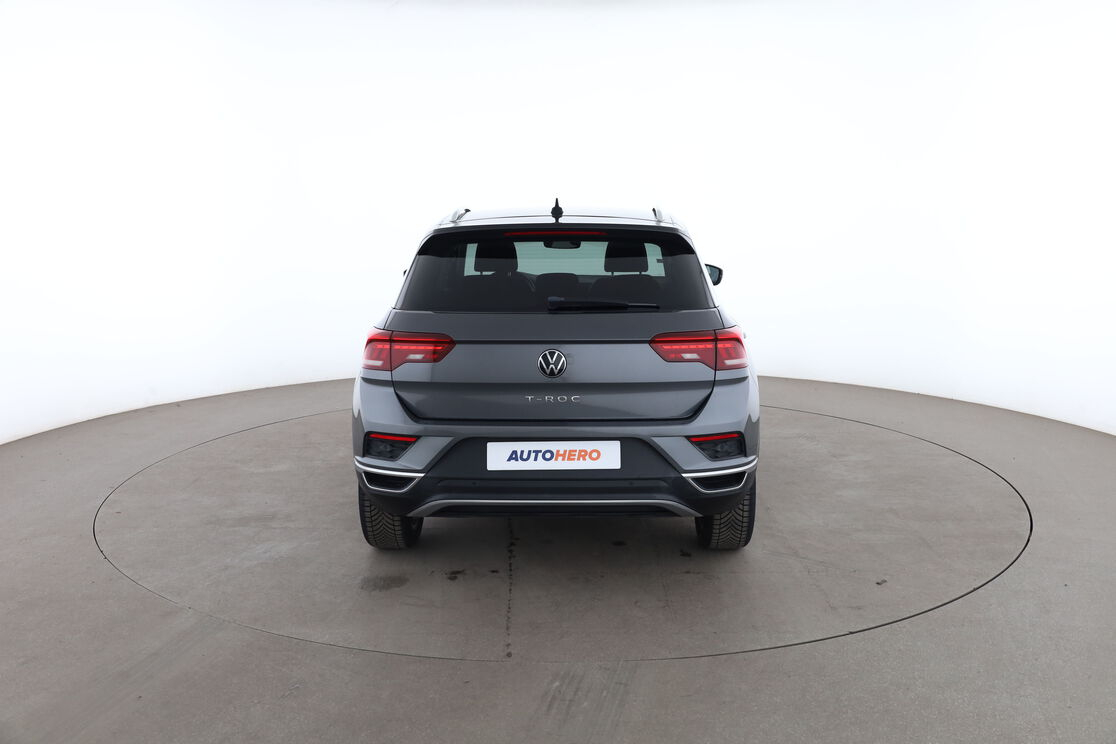 Volkswagen T-Roc 1.5 TSI EVO DSG7 — photo 4