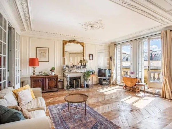 Appartement 6 pièces 160 m²