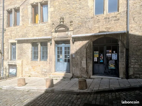 Murs commerciaux 180 m² DOLE