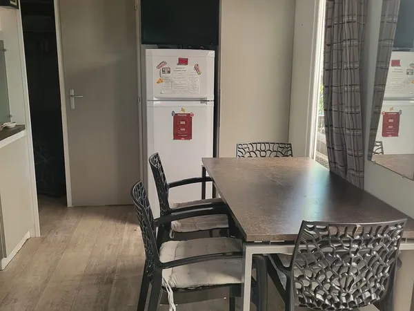 Mobil-home 3 chambres dans camping 4*