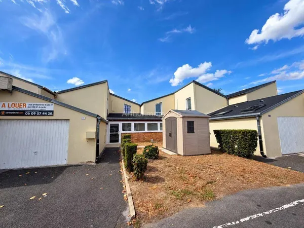 Local commercial 224 m²