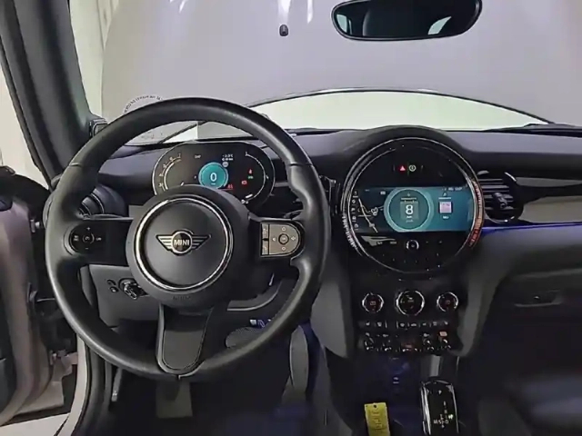 Mini Mini cabriolet cooper 136 ch dkg7 — photo 45