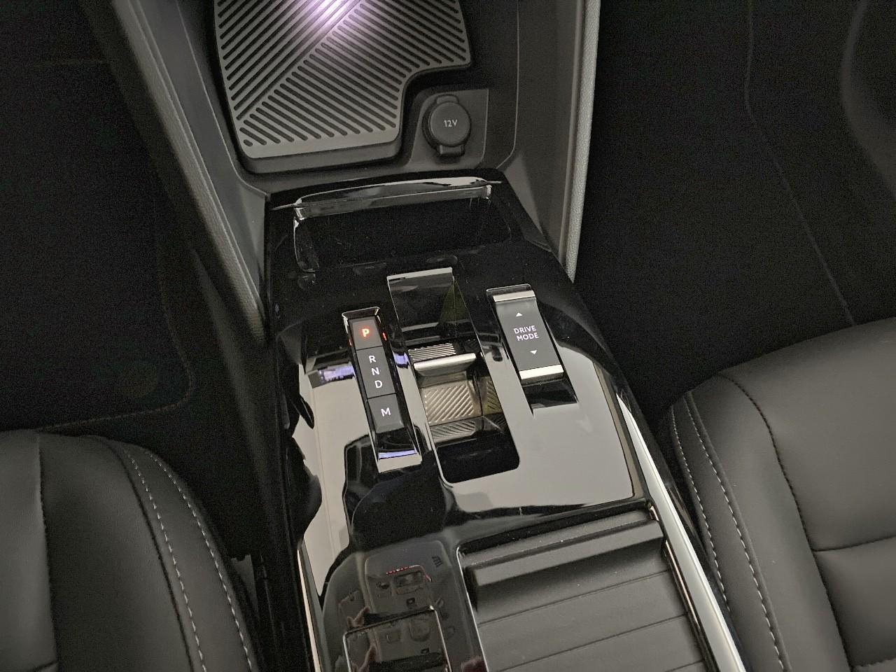 Citroën C4 hybride 136 e-dcs6 max — photo 17